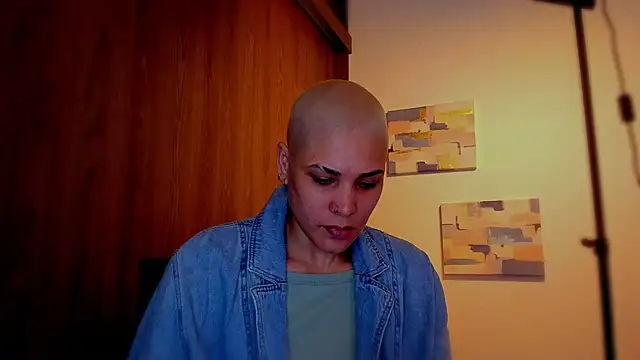 Snapshot of Charlee_pink chatting on March 2026 07:07:01 PM Charlee pink online show from March 2026 07:07:01 PM