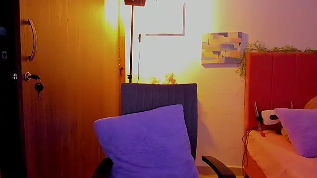 Snapshot of Charlee_pink chatting on March 2026 08:58:02 PM Charlee pink online show from March 2026 08:58:02 PM