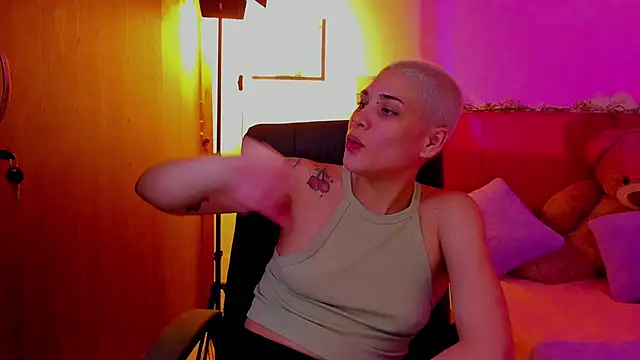 Snapshot of Charlee_pink chatting on March 2026 10:04:01 AM Charlee pink online show from March 2026 10:04:01 AM