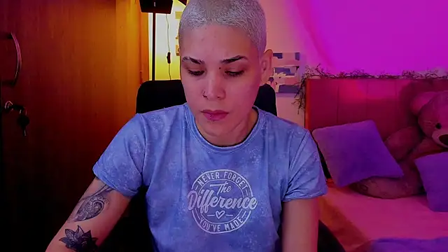 Snapshot of Charlee_pink chatting on March 2026 10:09:01 PM Charlee pink online show from March 2026 10:09:01 PM