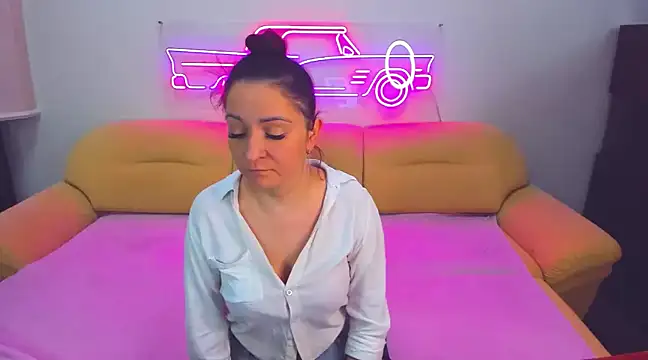 Snapshot of AngellLika chatting on December 2024 07:40:02 AM AngellLika online show from December 2024 07:40:02 AM