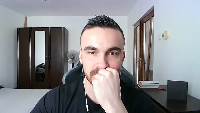 Snapshot of mu5clemania2 chatting on January 2026 11:35:01 AM mu5clemania2 online show from January 2026 11:35:01 AM