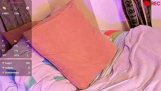 Snapshot of Nicholasrodrii chatting on December 2024 06:22:02 AM Nicholasrodrii online show from December 2024 06:22:02 AM