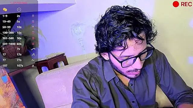 Snapshot of Nicholasrodrii chatting on December 2024 10:39:02 PM Nicholasrodrii online show from December 2024 10:39:02 PM