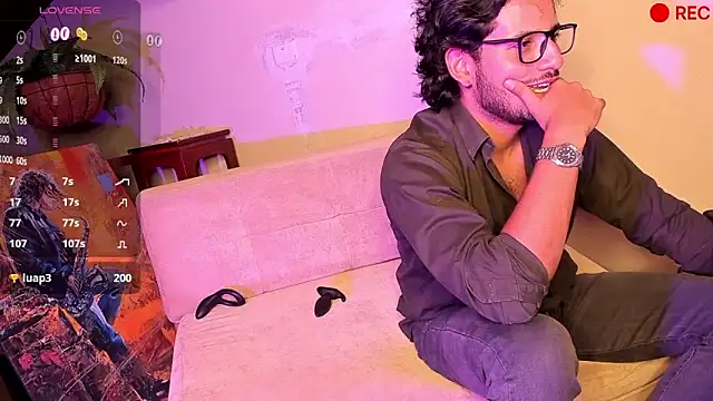 Snapshot of Nicholasrodrii chatting on December 2024 06:06:02 AM Nicholasrodrii online show from December 2024 06:06:02 AM