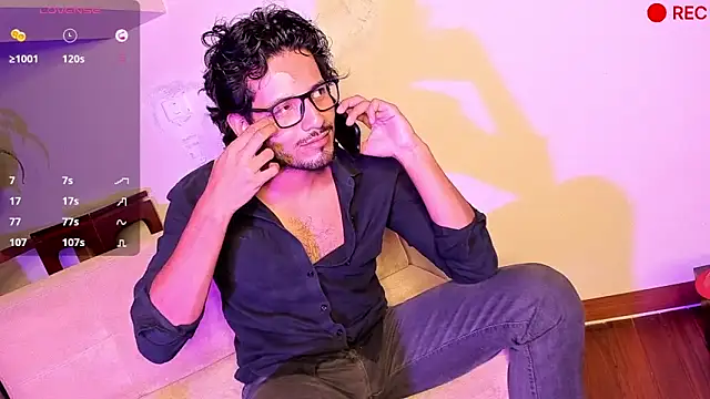 Snapshot of Nicholasrodrii chatting on December 2024 02:43:02 AM Nicholasrodrii online show from December 2024 02:43:02 AM