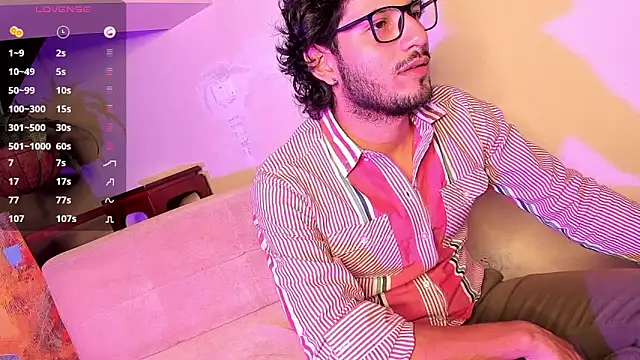 Snapshot of Nicholasrodrii chatting on December 2024 01:47:01 AM Nicholasrodrii online show from December 2024 01:47:01 AM