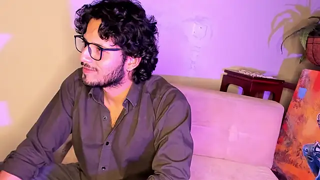 Snapshot of Nicholasrodrii chatting on January 2025 11:08:01 PM Nicholasrodrii online show from January 2025 11:08:01 PM