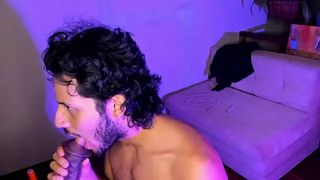 Snapshot of Nicholasrodrii chatting on January 2025 02:09:01 AM Nicholasrodrii online show from January 2025 02:09:01 AM