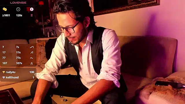 Snapshot of Nicholasrodrii chatting on January 2025 01:00:01 AM Nicholasrodrii online show from January 2025 01:00:01 AM