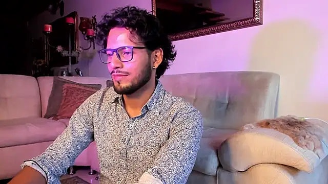 Snapshot of Nicholasrodrii chatting on January 2025 10:41:01 PM Nicholasrodrii online show from January 2025 10:41:01 PM