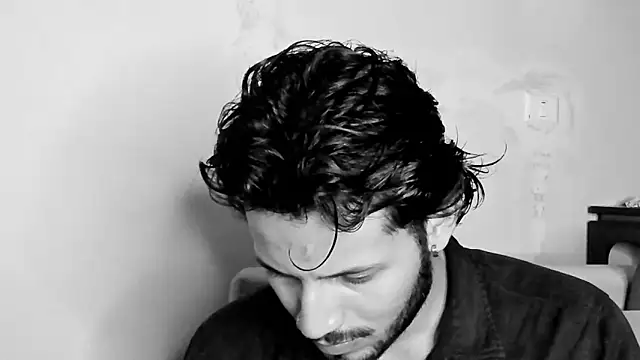 Snapshot of Nicholasrodrii chatting on February 2025 12:15:02 AM Nicholasrodrii online show from February 2025 12:15:02 AM