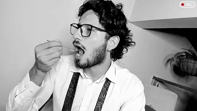 Snapshot of Nicholasrodrii chatting on March 2025 03:36:02 AM Nicholasrodrii online show from March 2025 03:36:02 AM