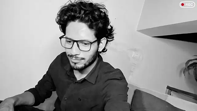 Snapshot of Nicholasrodrii chatting on March 2025 11:00:02 PM Nicholasrodrii online show from March 2025 11:00:02 PM