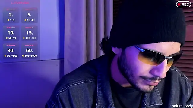 Snapshot of Nicholasrodrii chatting on October 2025 11:56:02 PM Nicholasrodrii online show from October 2025 11:56:02 PM