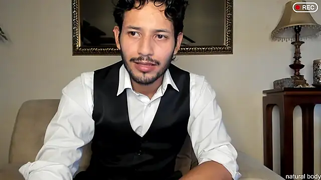 Snapshot of Nicholasrodrii chatting on November 2025 10:46:01 PM Nicholasrodrii online show from November 2025 10:46:01 PM