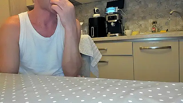 Snapshot of cuplu29 chatting on December 2025 02:32:02 AM cuplu29 online show from December 2025 02:32:02 AM