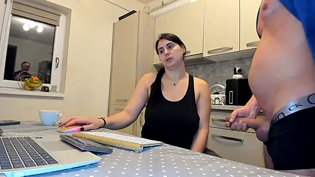 Snapshot of cuplu29 chatting on December 2025 11:10:01 PM cuplu29 online show from December 2025 11:10:01 PM