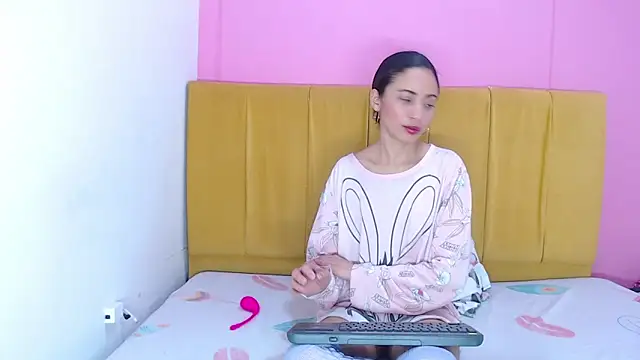 angelinabrookcm101 online show from December 2024 08:49:02 PM