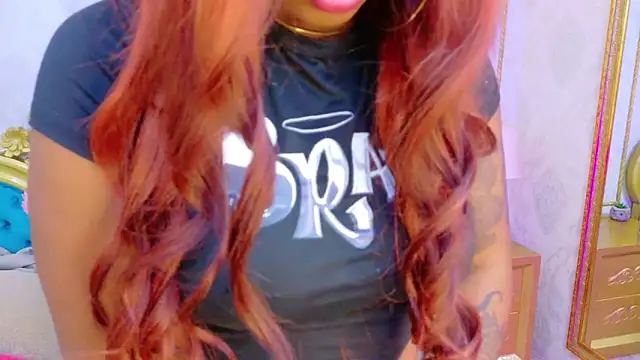 Snapshot of SalomeRestrepo chatting on October 2025 04:22:01 AM SalomeRestrepo online show from October 2025 04:22:01 AM