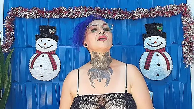 Snapshot of SandyyRose chatting on December 2024 06:34:02 PM SandyyRose online show from December 2024 06:34:02 PM