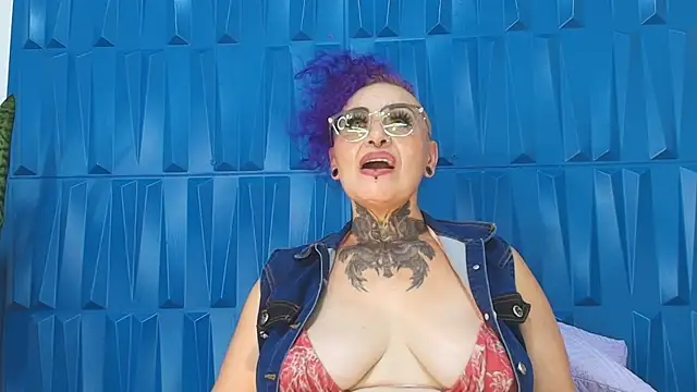 Snapshot of SandyyRose chatting on January 2025 08:22:02 PM SandyyRose online show from January 2025 08:22:02 PM