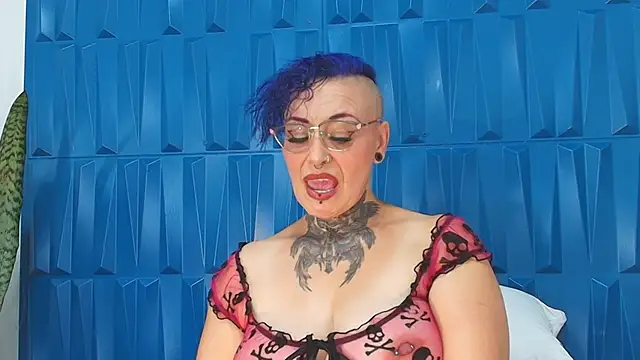 Snapshot of SandyyRose chatting on February 2025 07:31:02 PM SandyyRose online show from February 2025 07:31:02 PM