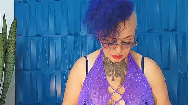 Snapshot of SandyyRose chatting on February 2025 08:23:02 PM SandyyRose online show from February 2025 08:23:02 PM