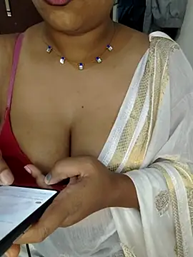 Sexy Ammu Telugu online show from November 2025 05:42:01 AM