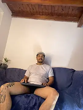 AndresSmith   online show from February 2026 07:48:01 AM