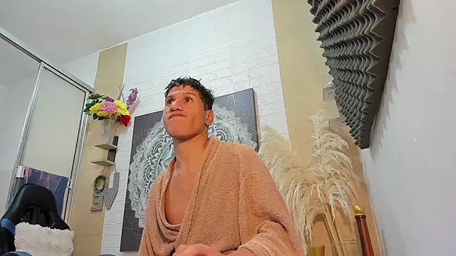 nakedfoam1 online show from February 2026 02:37:02 PM