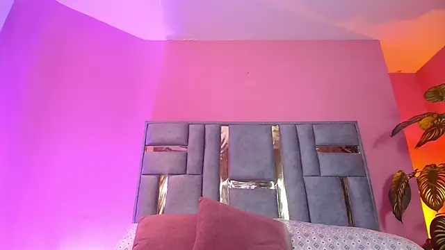 Bianca ks online show from March 2025 06:32:02 AM