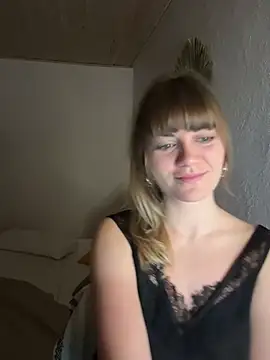 Snapshot of Milla__one chatting on January 2025 07:18:02 PM Milla one online show from January 2025 07:18:02 PM