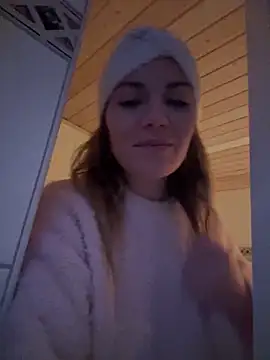 Snapshot of Milla__one chatting on February 2025 05:03:02 PM Milla one online show from February 2025 05:03:02 PM