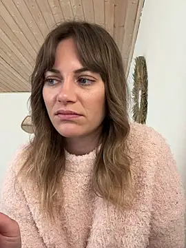 Snapshot of Milla__one chatting on February 2025 11:17:01 AM Milla one online show from February 2025 11:17:01 AM