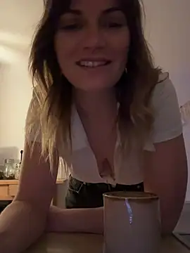 Snapshot of Milla__one chatting on February 2025 06:00:01 PM Milla one online show from February 2025 06:00:01 PM