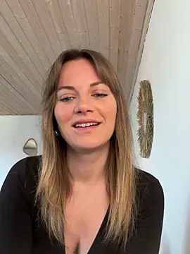 Snapshot of Milla__one chatting on March 2025 07:57:02 AM Milla one online show from March 2025 07:57:02 AM