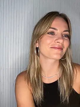 Snapshot of Milla__one chatting on September 2025 07:52:02 AM Milla one online show from September 2025 07:52:02 AM