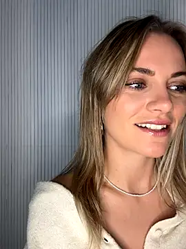 Snapshot of Milla__one chatting on September 2025 06:39:01 AM Milla one online show from September 2025 06:39:01 AM