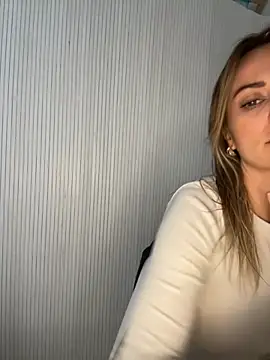 Snapshot of Milla__one chatting on November 2025 09:55:02 AM Milla one online show from November 2025 09:55:02 AM