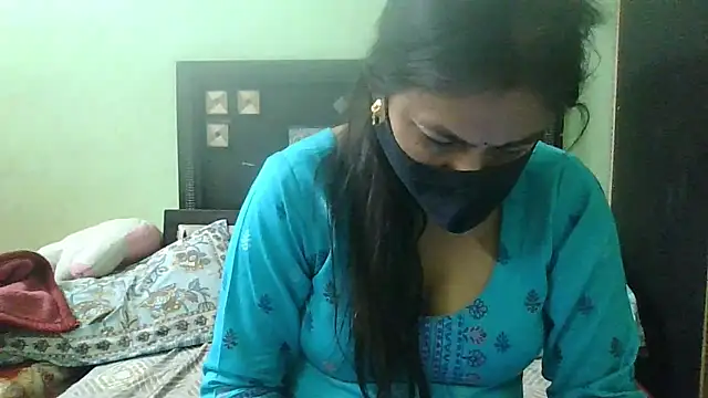 Snapshot of couplesuni chatting on December 2024 04:53:01 AM couplesuni online show from December 2024 04:53:01 AM