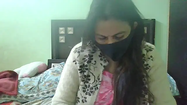 Snapshot of couplesuni chatting on December 2024 11:05:02 AM couplesuni online show from December 2024 11:05:02 AM