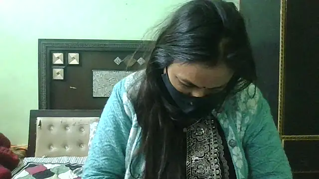 Snapshot of couplesuni chatting on December 2024 04:42:02 AM couplesuni online show from December 2024 04:42:02 AM