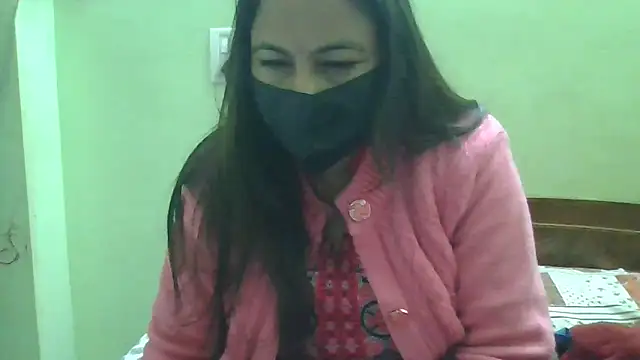 Snapshot of couplesuni chatting on December 2024 10:45:01 AM couplesuni online show from December 2024 10:45:01 AM