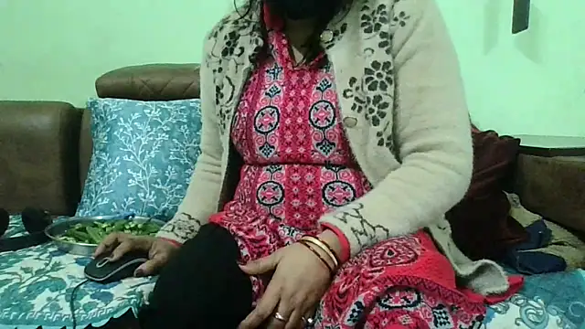 Snapshot of couplesuni chatting on January 2025 04:23:01 AM couplesuni online show from January 2025 04:23:01 AM