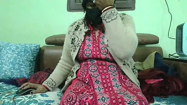 Snapshot of couplesuni chatting on January 2025 10:38:02 AM couplesuni online show from January 2025 10:38:02 AM