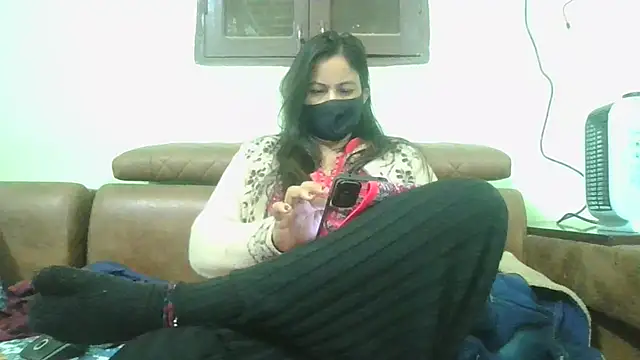 Snapshot of couplesuni chatting on January 2025 02:49:01 AM couplesuni online show from January 2025 02:49:01 AM