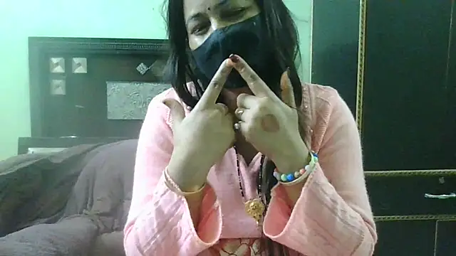 Snapshot of couplesuni chatting on January 2025 11:28:01 AM couplesuni online show from January 2025 11:28:01 AM