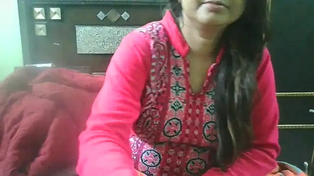 Snapshot of couplesuni chatting on January 2025 11:01:01 AM couplesuni online show from January 2025 11:01:01 AM