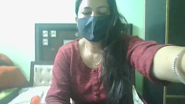 Snapshot of couplesuni chatting on February 2025 05:56:01 AM couplesuni online show from February 2025 05:56:01 AM